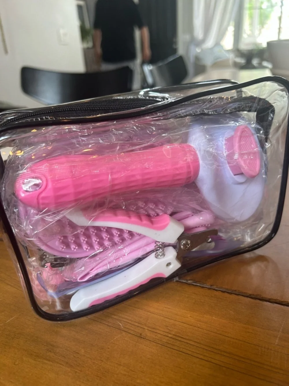 NWT Pink Pet Grooming Kit – 7-Piece Bath & Hair Care Set
